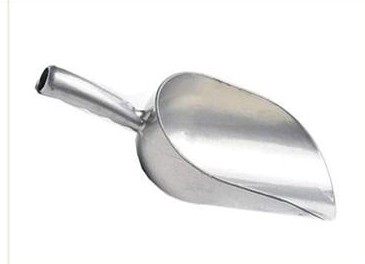 Aluminum alloy feed scoop